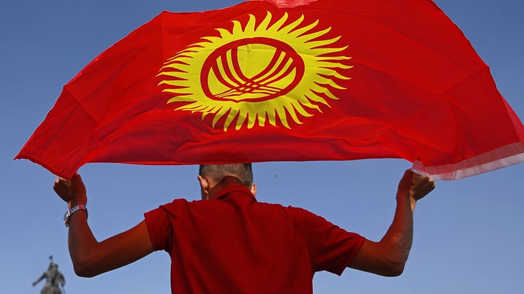 В Киргизии усиливают давление на русский язык